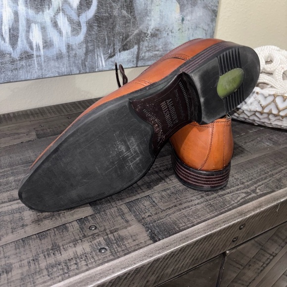 Johnston & Murphy Suites Series sheepskin wingtip Oxford shoes SZ 11.5​ - Picture 7 of 9